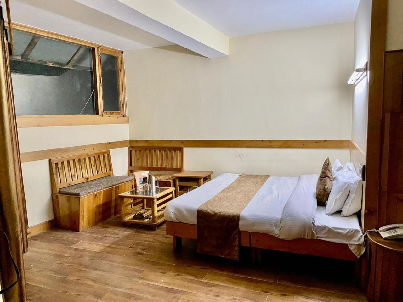 The Vashisht, Manali - A Four Star Luxury Hotel Eksteriør bilde