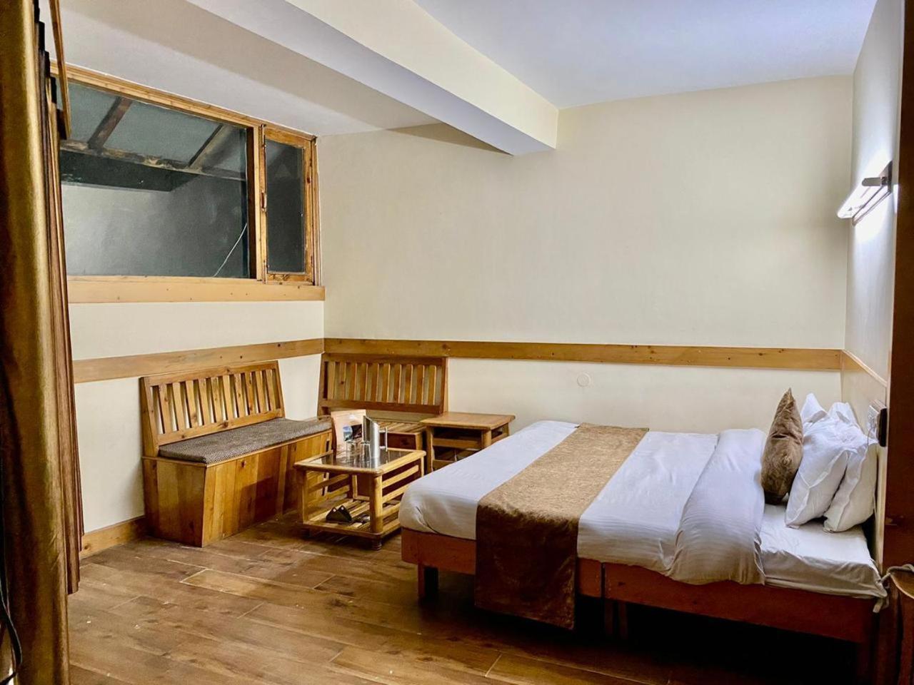 The Vashisht, Manali - A Four Star Luxury Hotel Eksteriør bilde